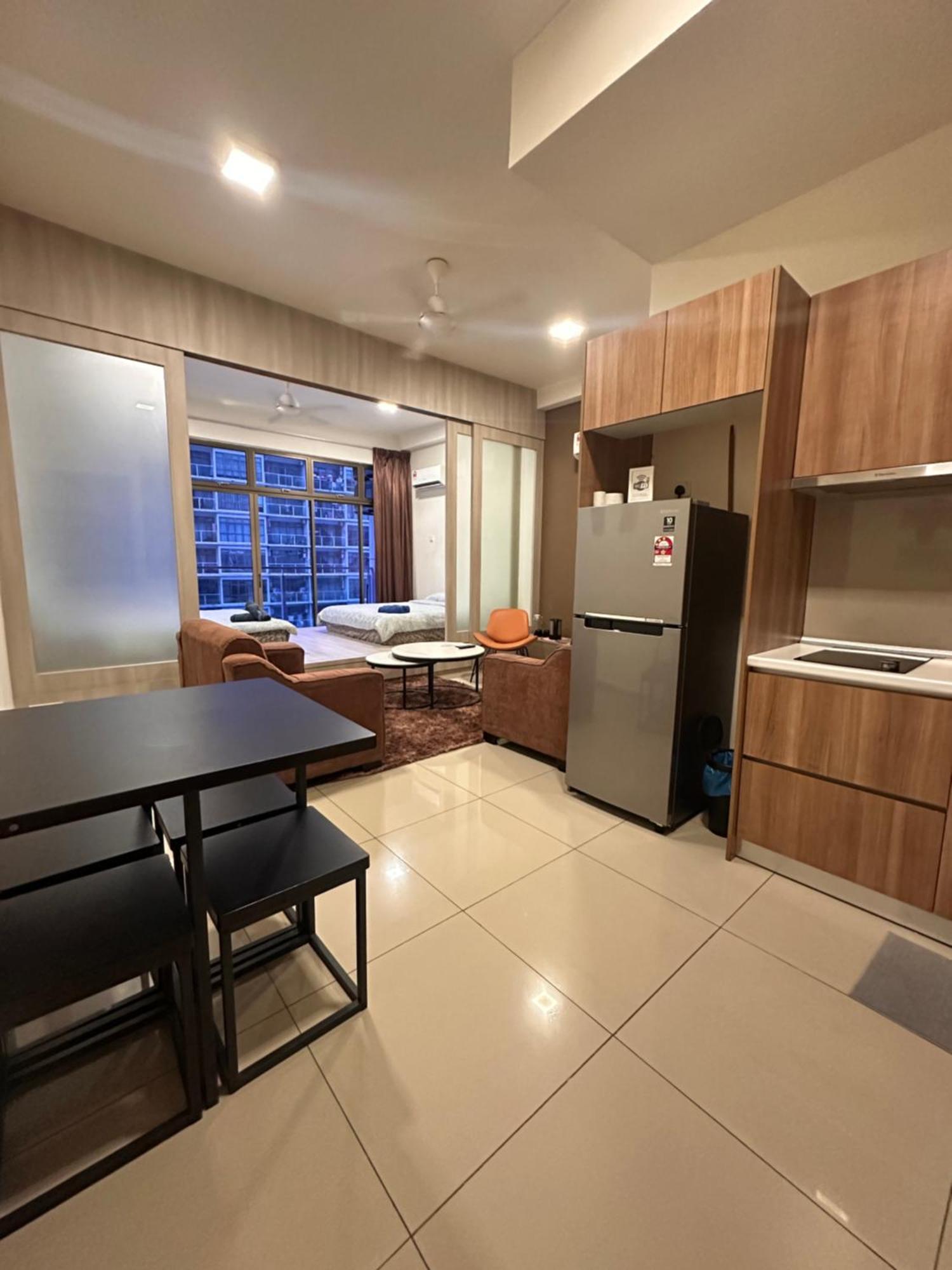 Palazio Serviced Apartment In Mount Austin Near Aeon Ikea Toppen Hsi Johor Bahru Exteriér fotografie